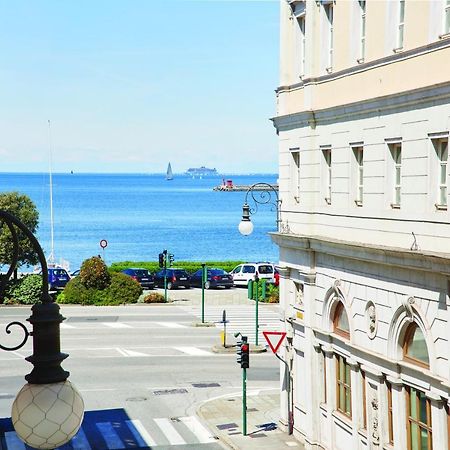 Youme Design Place Hotel Trieste Eksteriør billede